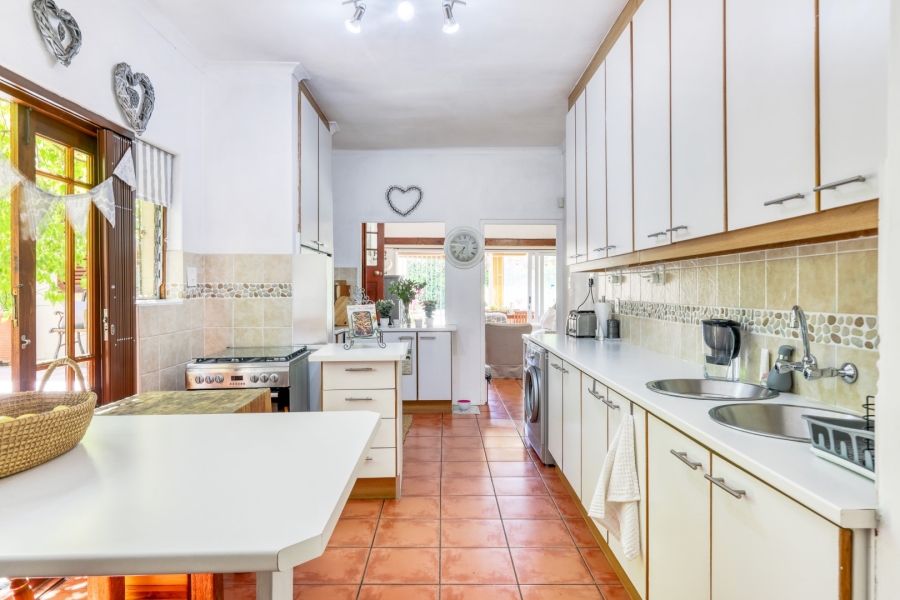 3 Bedroom Property for Sale in Kenilworth Upper Western Cape